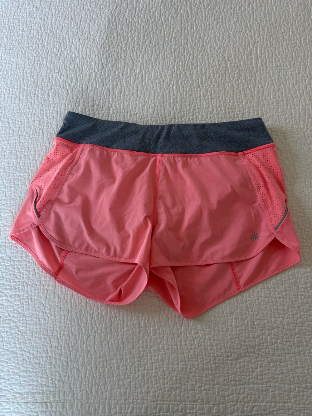ATHLETA Women’s Shorts, Pink grey, Medium , running, workout, lightweight, gym